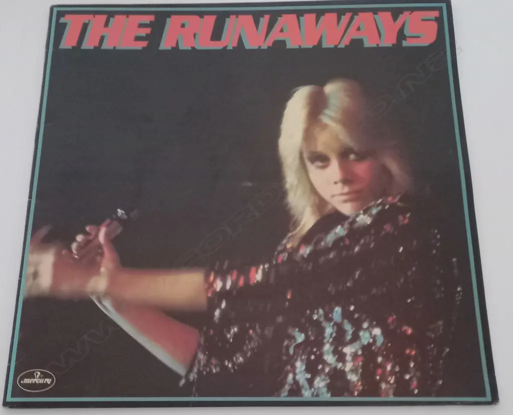 The Runaways, The Runaways Image 1++